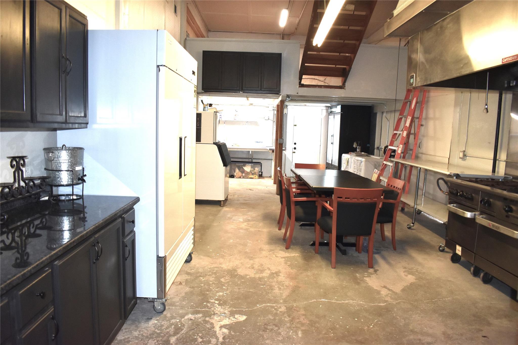 239 N Main Street Rockdale TX 76567