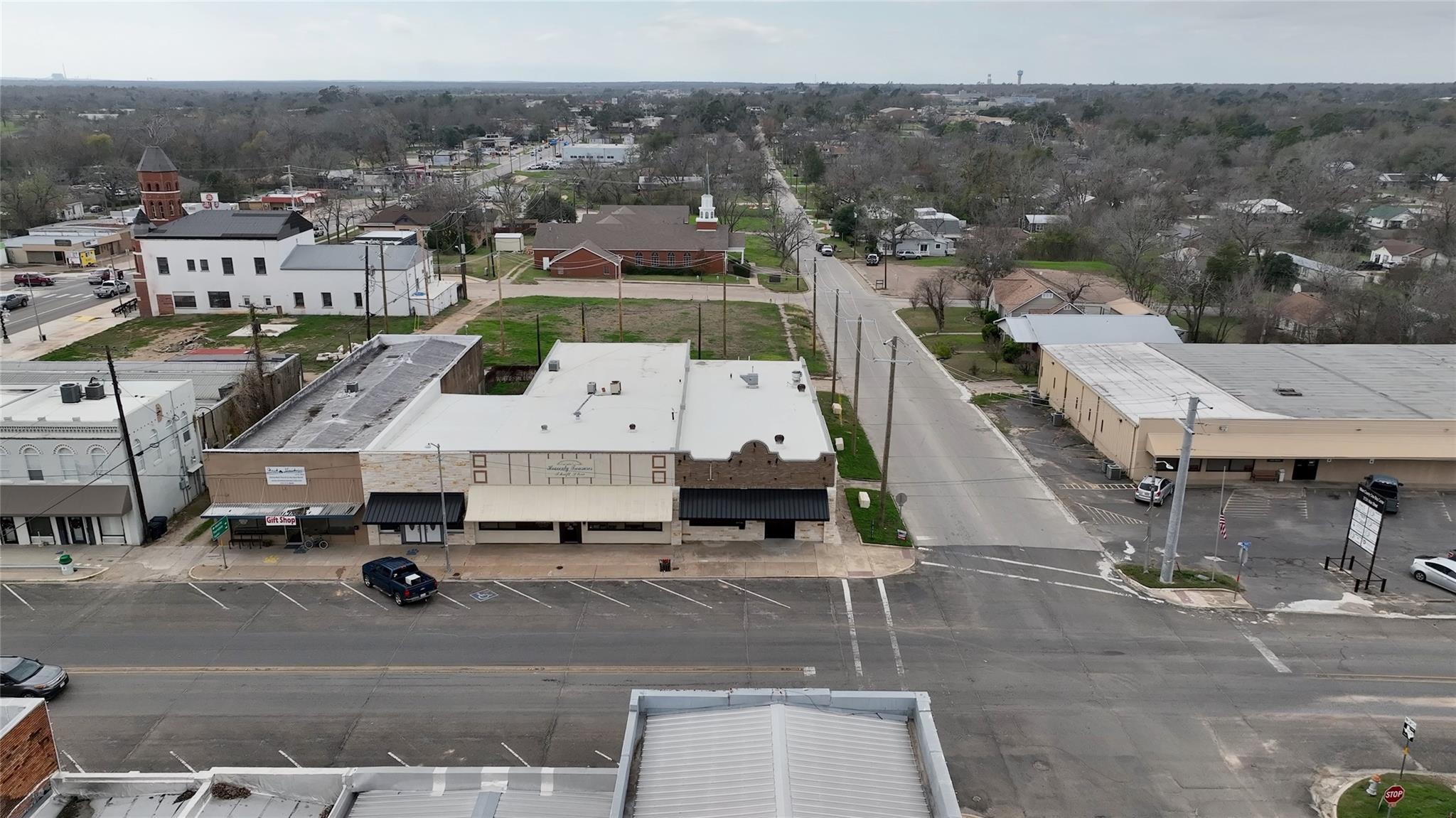 239 N Main Street Rockdale TX 76567