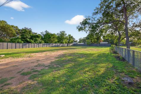 105 Us Highway 281 N Johnson City TX 78636