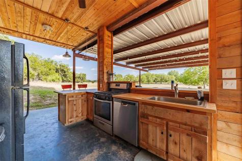 95 Loma Lane Fredericksburg TX 78624
