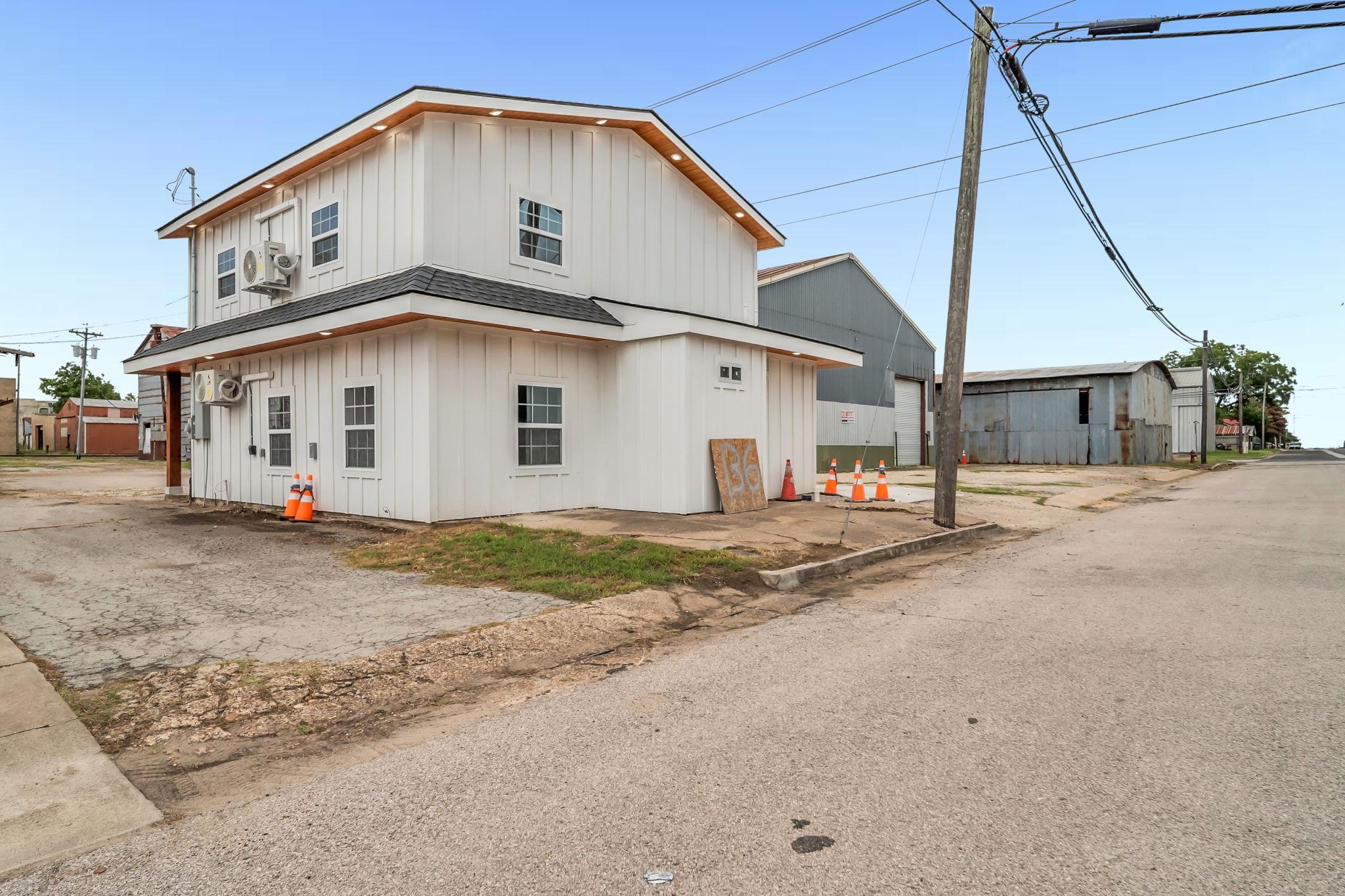 136 S Caldwell-a Street Giddings TX 78942