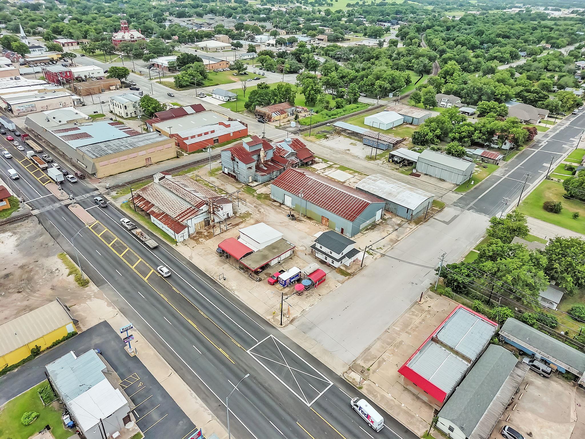 136 S Caldwell-a Street Giddings TX 78942