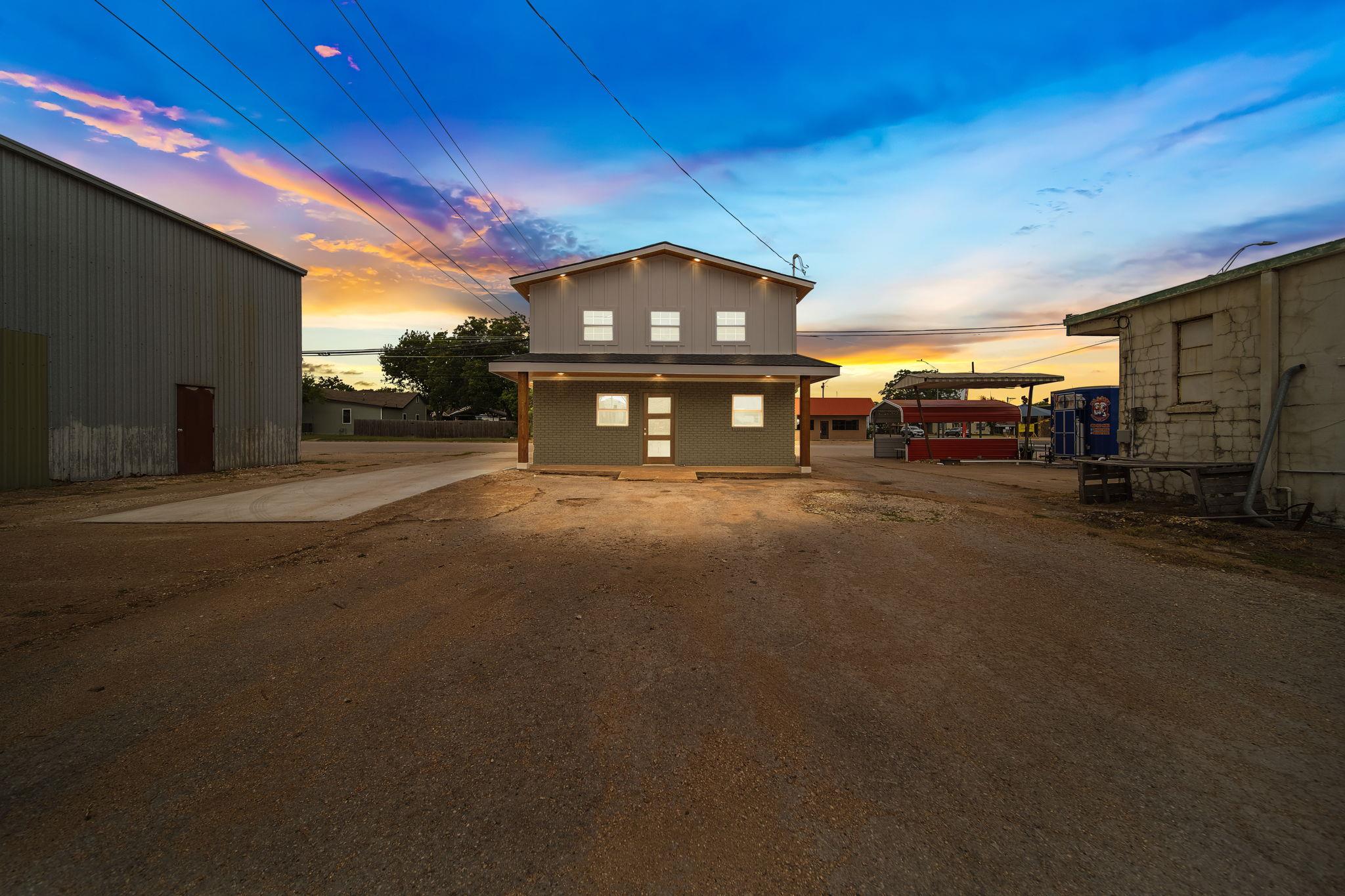 136 S Caldwell-a Street Giddings TX 78942