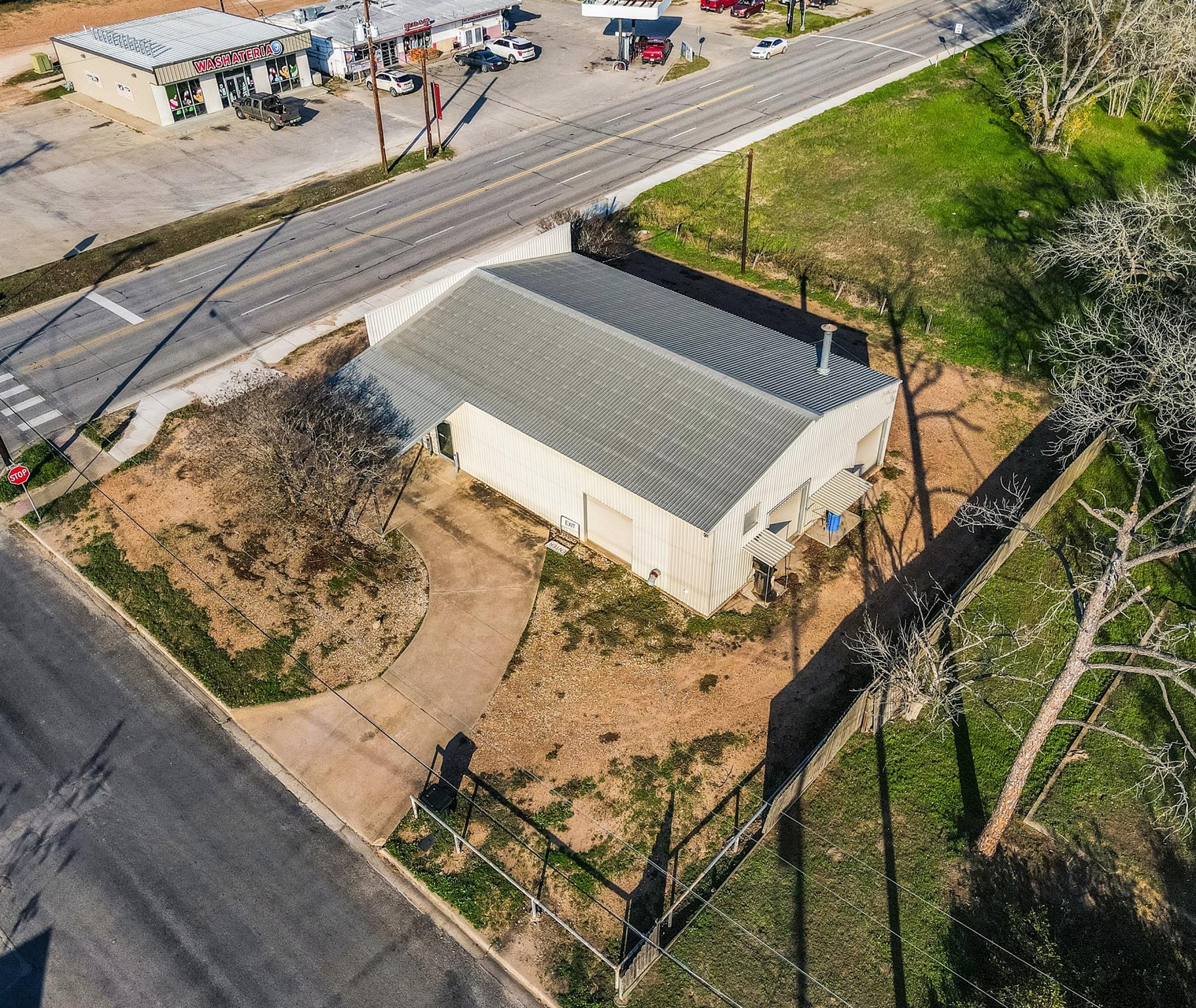 201 S Ridge Street Hallettsville TX 77964