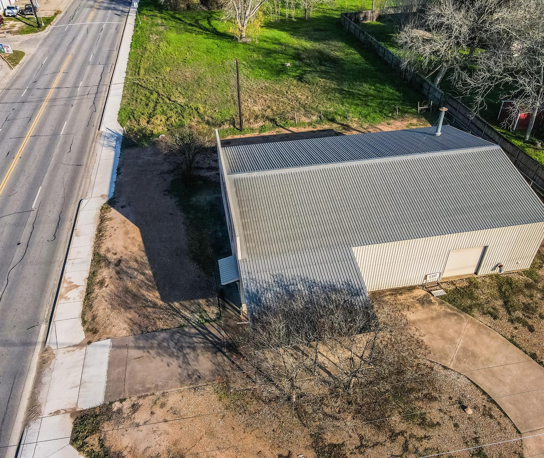 201 S Ridge Street Hallettsville TX 77964