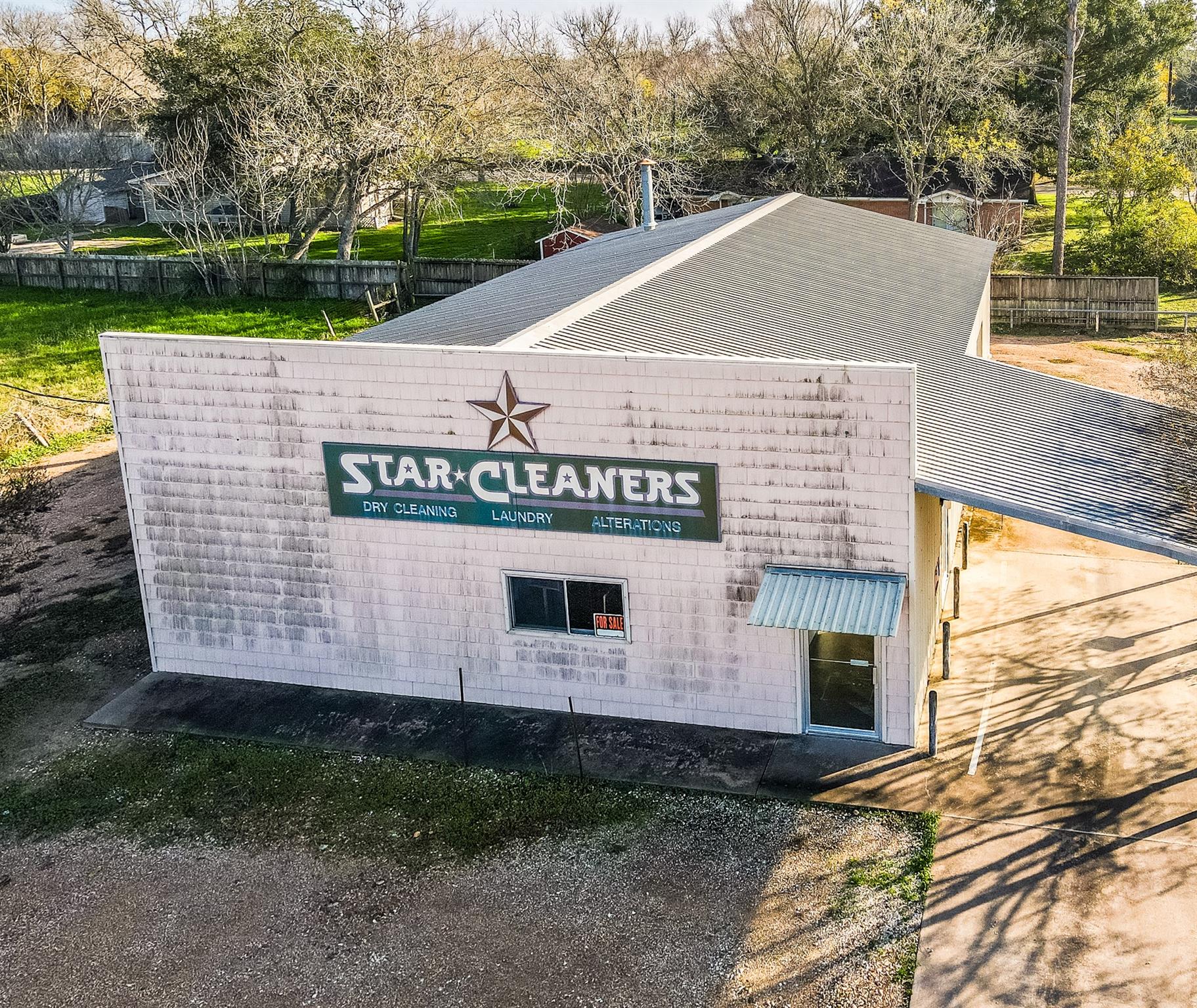 201 S Ridge Street Hallettsville TX 77964