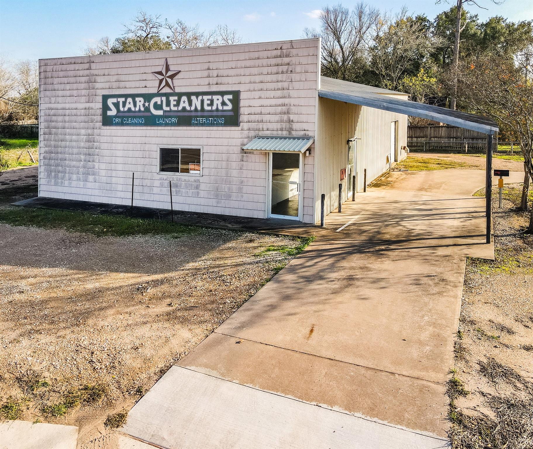 201 S Ridge Street Hallettsville TX 77964