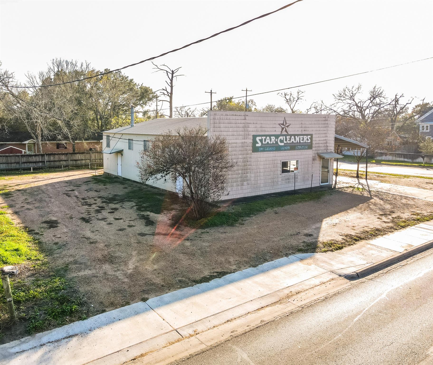 201 S Ridge Street Hallettsville TX 77964