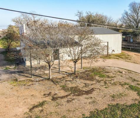 201 S Ridge Street Hallettsville TX 77964