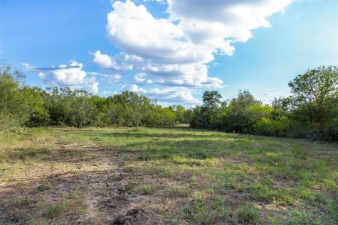 399 Seals Creek Road Lockhart TX 78644