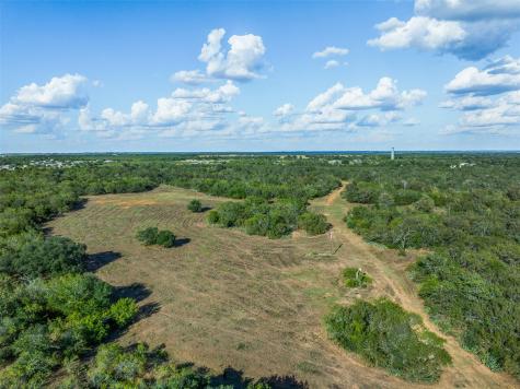 399 Seals Creek Road Lockhart TX 78644