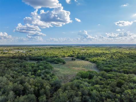 399 Seals Creek Road Lockhart TX 78644