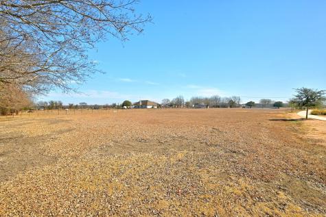 1437 Heidenreich Lane Uhland TX 78640