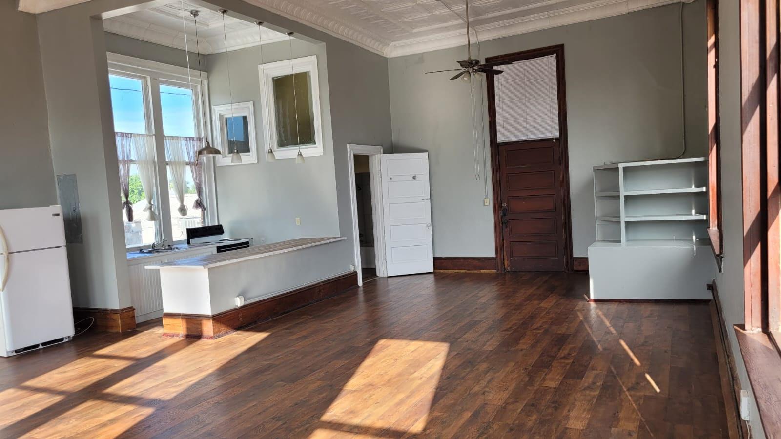 301 Main Street Smithville TX 78957