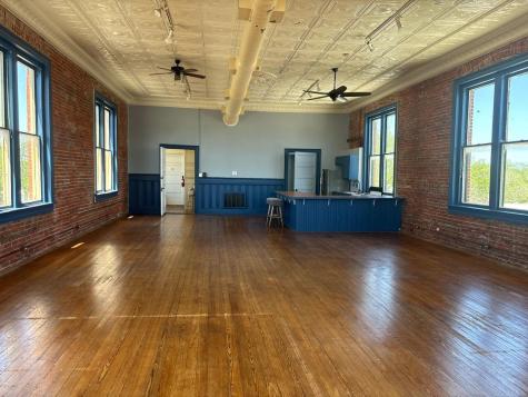 301 Main Street Smithville TX 78957