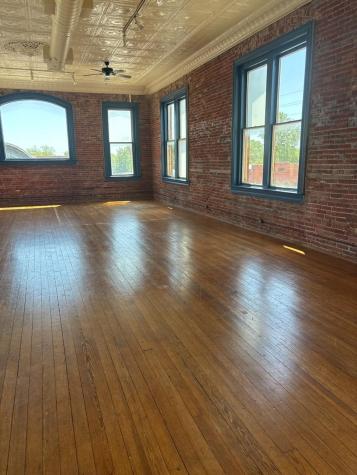 301 Main Street Smithville TX 78957