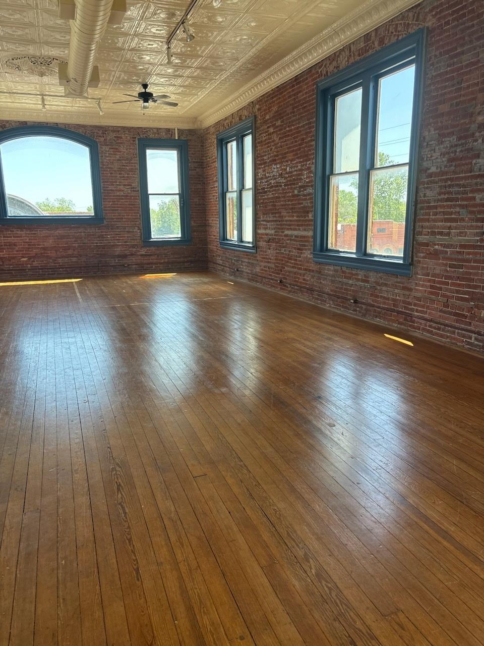301 Main Street Smithville TX 78957