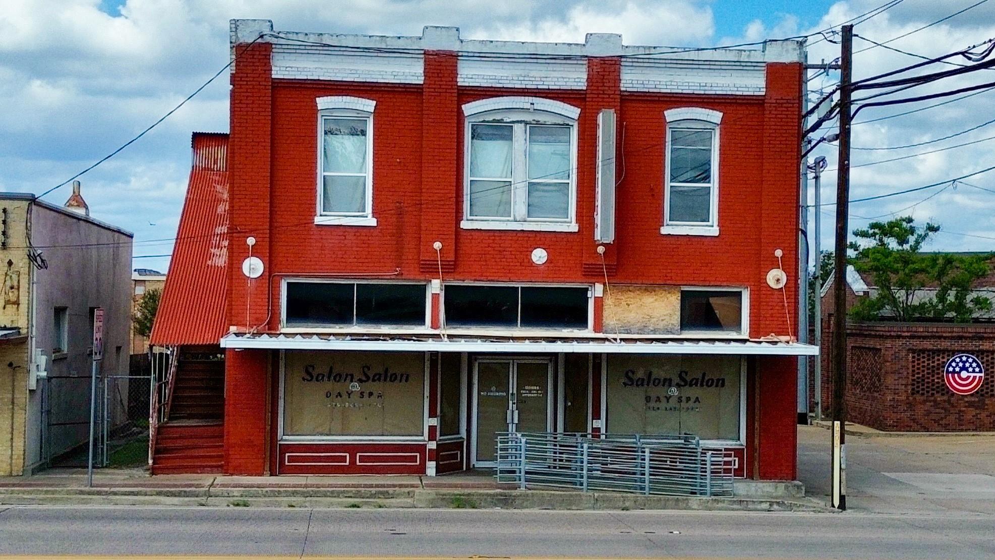 161 S. Main Street Giddings TX 78942