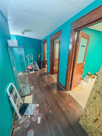 161 S. Main Street Giddings TX 78942