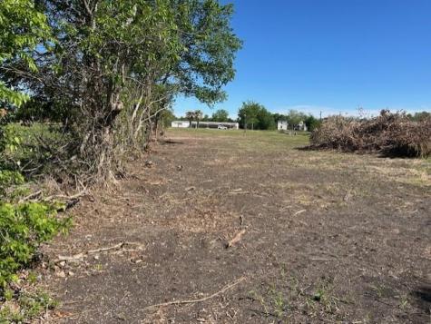 2215 W 2nd Street W Taylor TX 76574