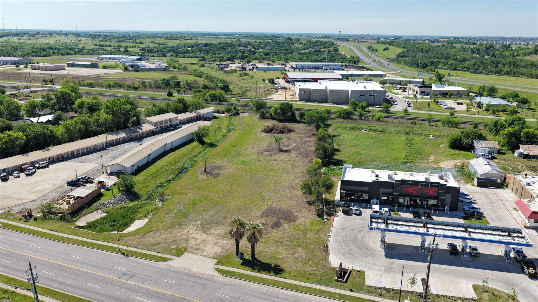 2215 W 2nd Street W Taylor TX 76574