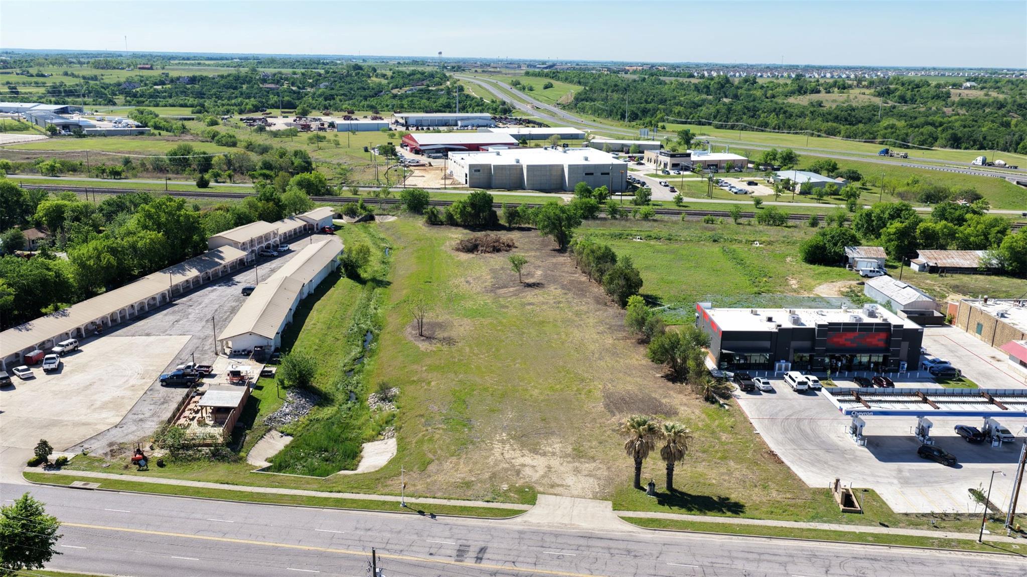 2215 W 2nd Street W Taylor TX 76574