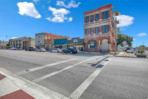 202 N Main Street N Taylor TX 76574