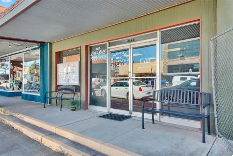 202 N Main Street N Taylor TX 76574