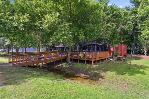 320 S Wilcox Street Rockdale TX 76567