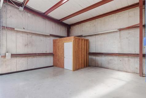 320 S Wilcox Street Rockdale TX 76567