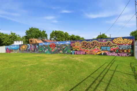 320 S Wilcox Street Rockdale TX 76567