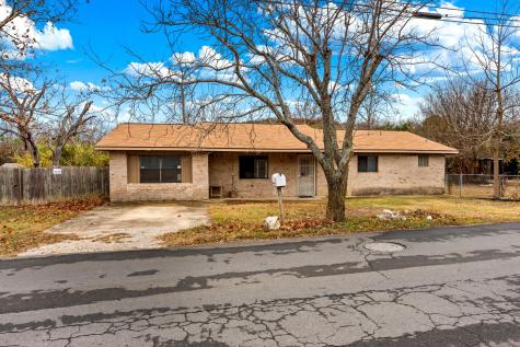 311 Leslie Drive Kerrville TX 78028