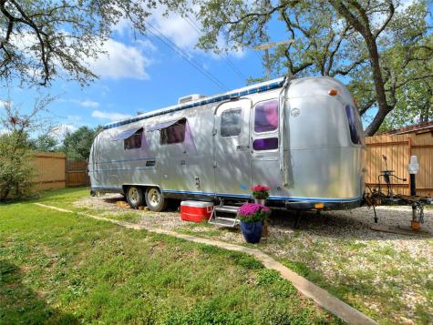 1605 Lancer Lane Austin TX 78733