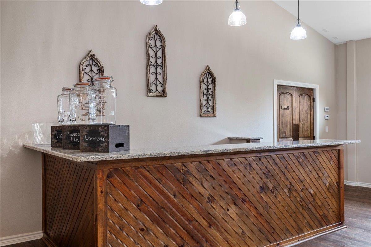 178 Pine Tree Loop Bastrop TX 78602
