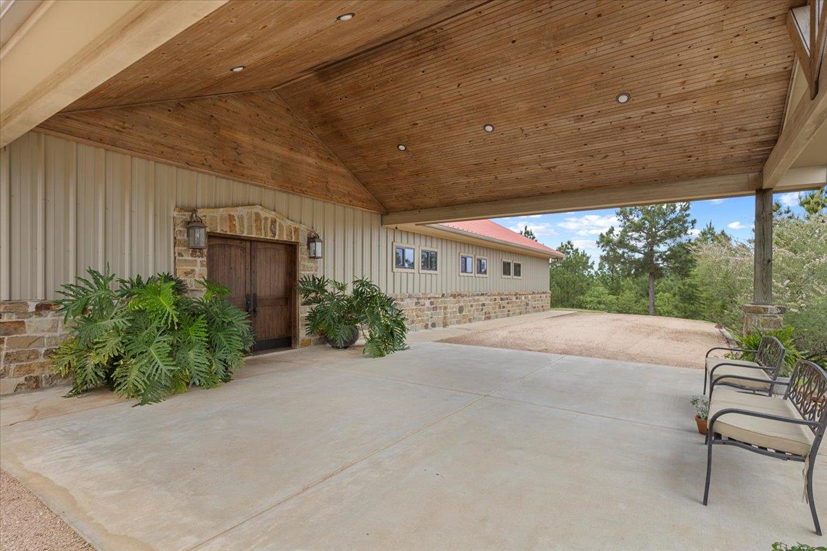 178 Pine Tree Loop Bastrop TX 78602