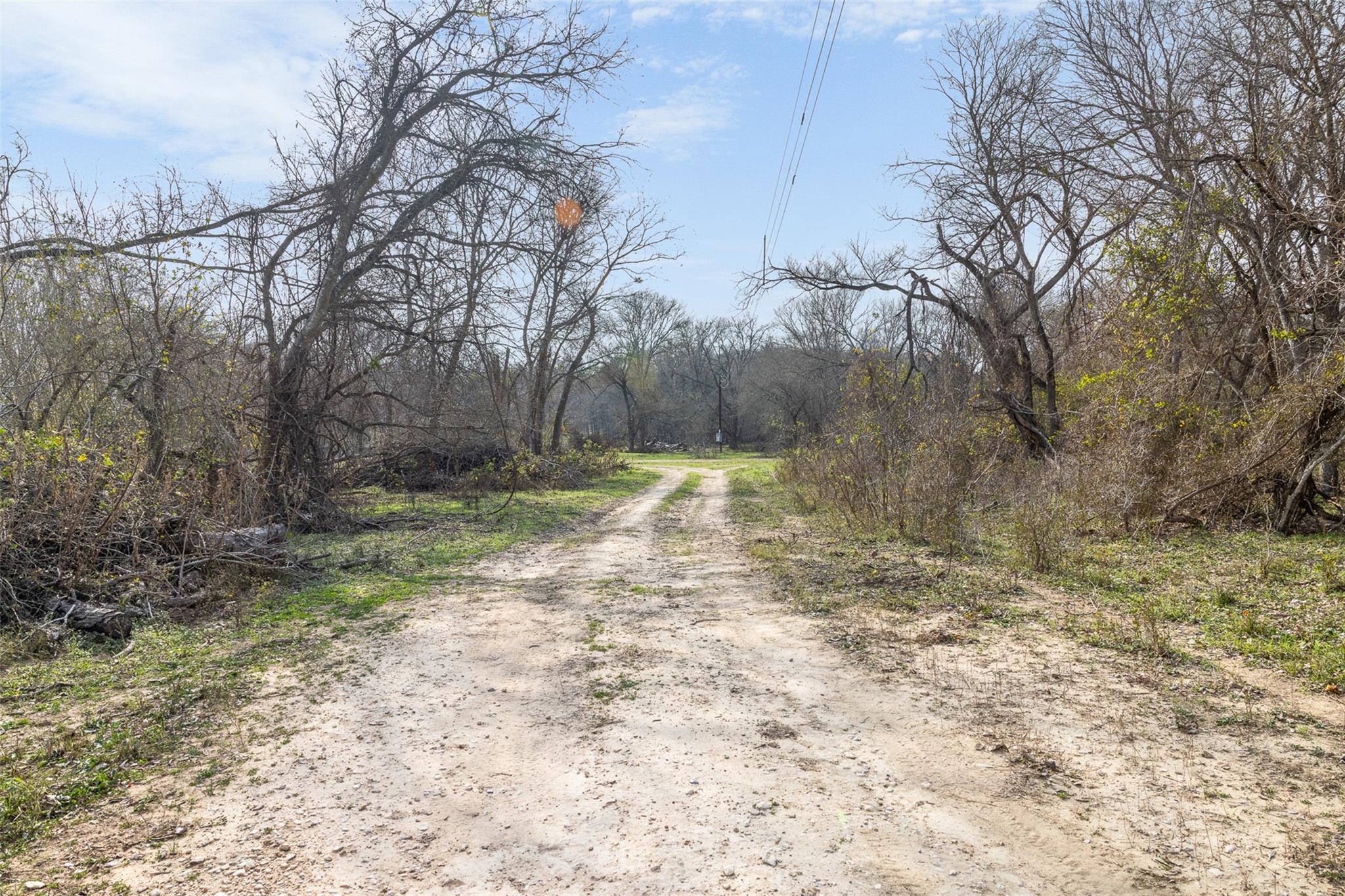 1144 Treetop Lane Luling TX 78648