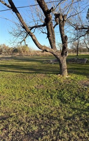 1304 E Cameron Avenue Rockdale TX 76567