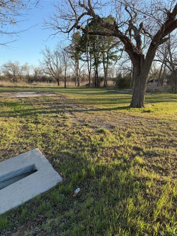 1304 E Cameron Avenue Rockdale TX 76567