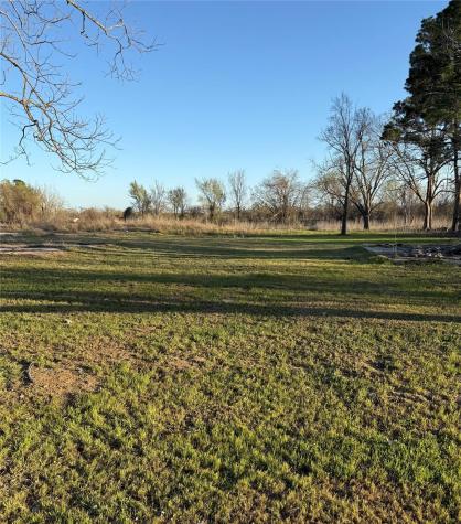 1304 E Cameron Avenue Rockdale TX 76567