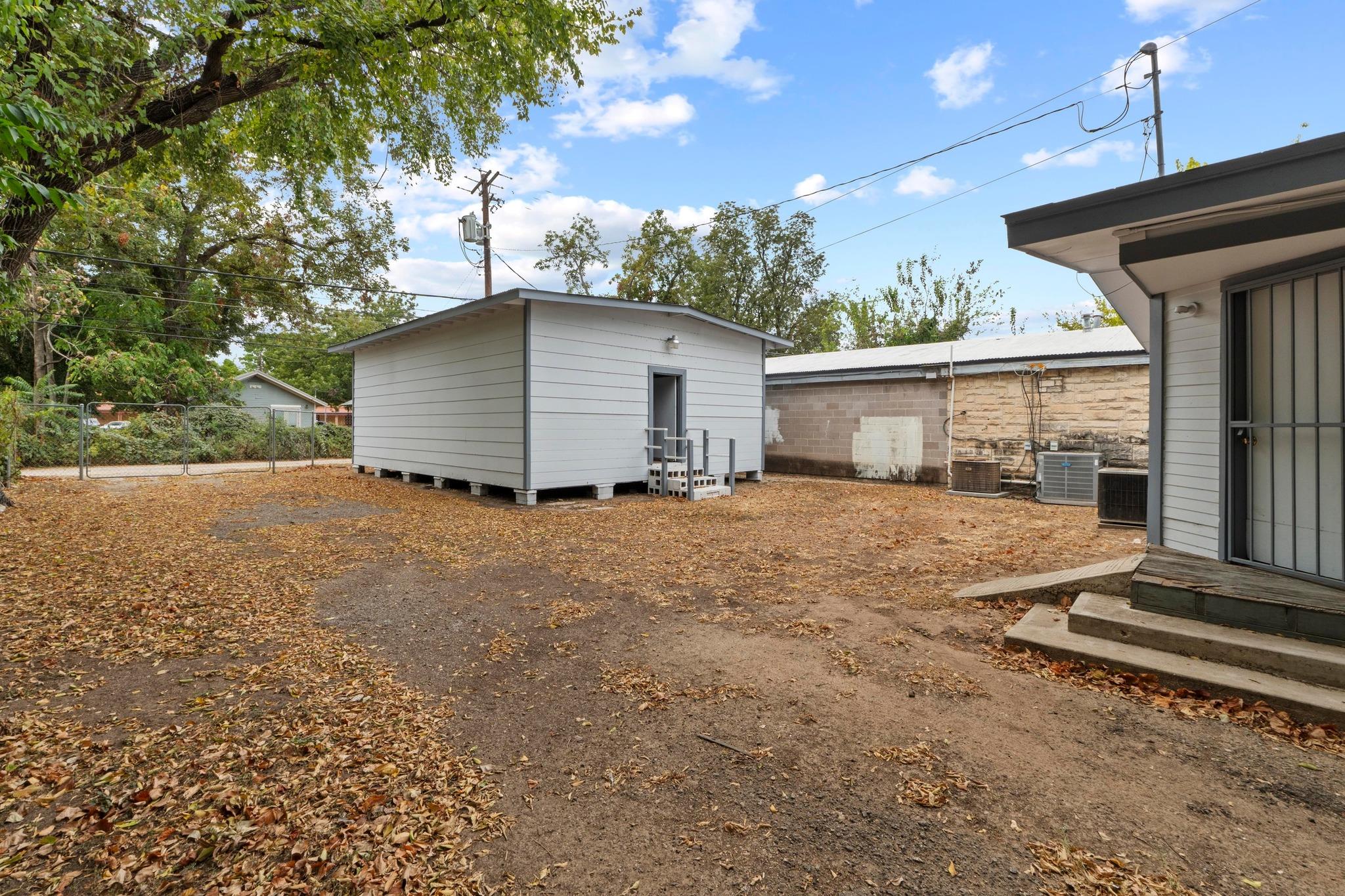 2117 E Cesar Chavez Street Austin TX 78702