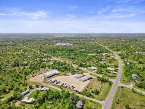 121 James Hoskins Lane Cedar Creek TX 78612