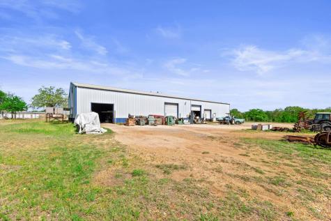 121 James Hoskins Lane Cedar Creek TX 78612