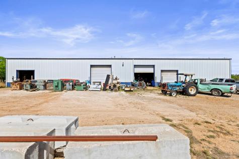 121 James Hoskins Lane Cedar Creek TX 78612