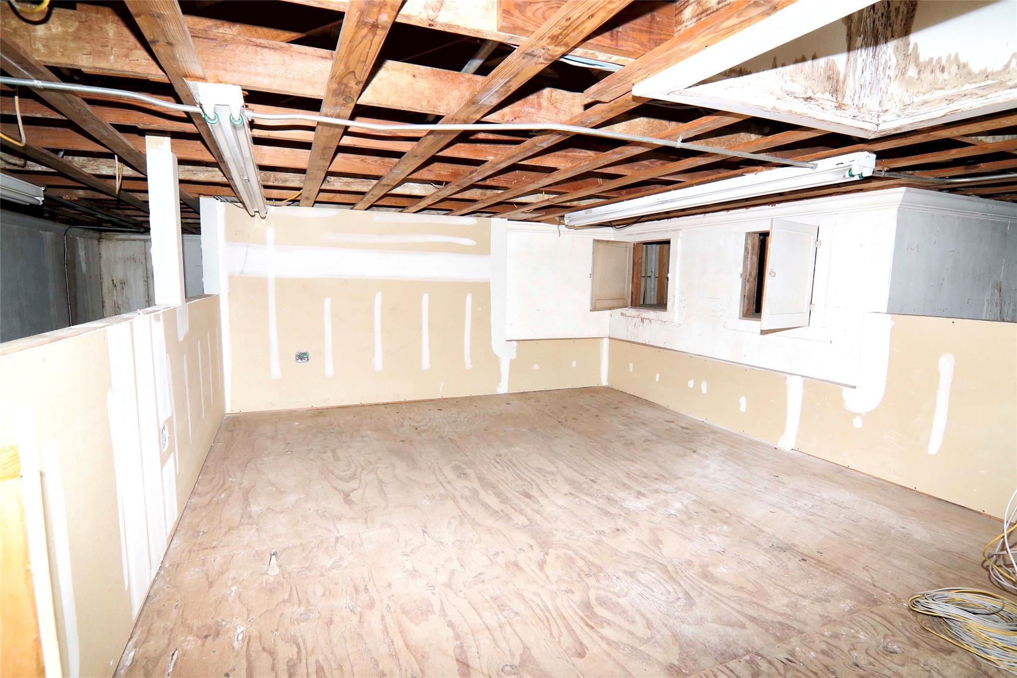 702 Upton Avenue Schulenburg TX 78956