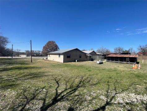 1312 N Us Highway 281 Lampasas TX 76550