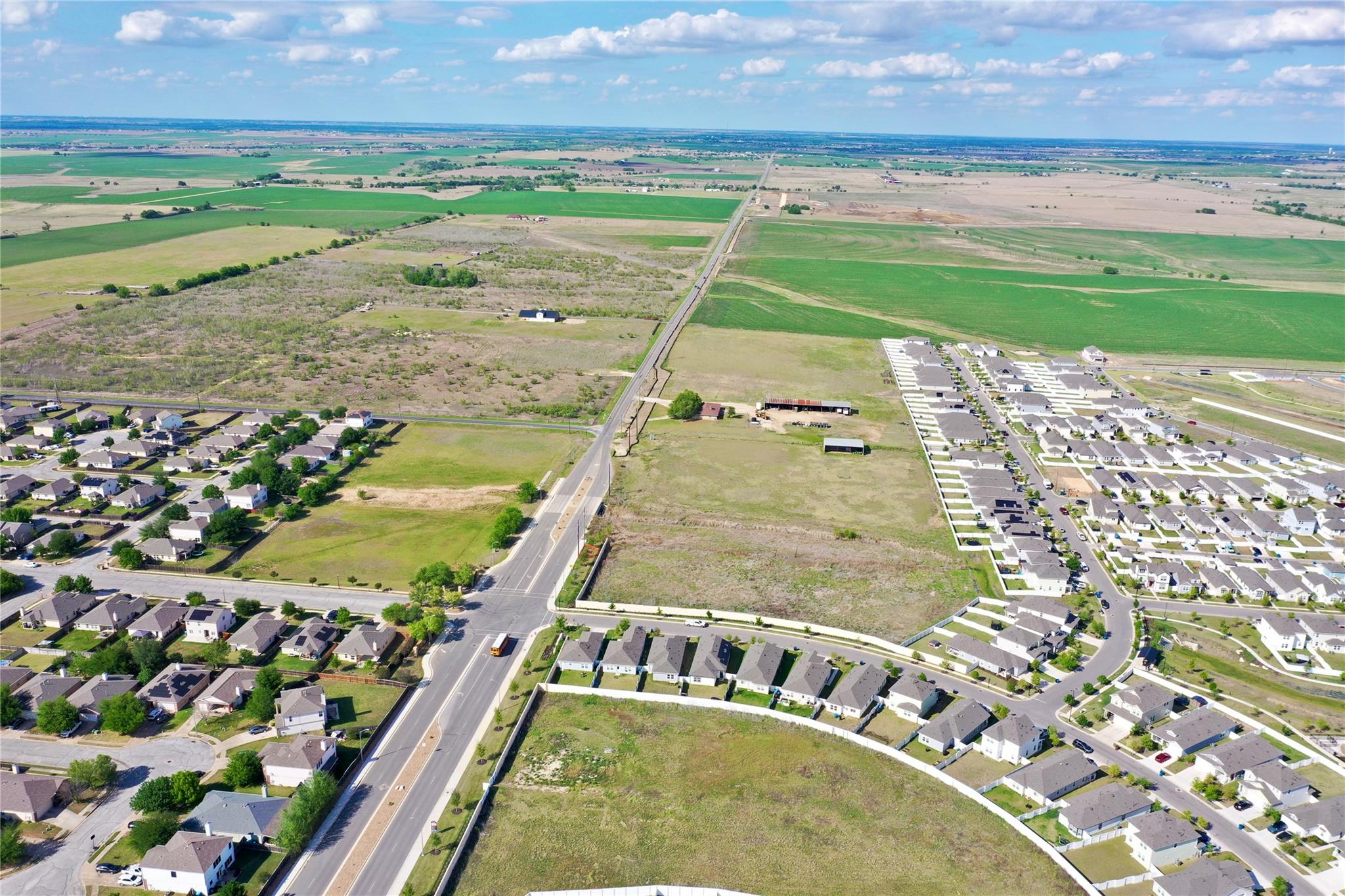 14601 County Line Road Elgin TX 78621