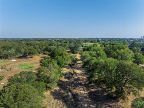 100 Westwood Road Lockhart TX 78644