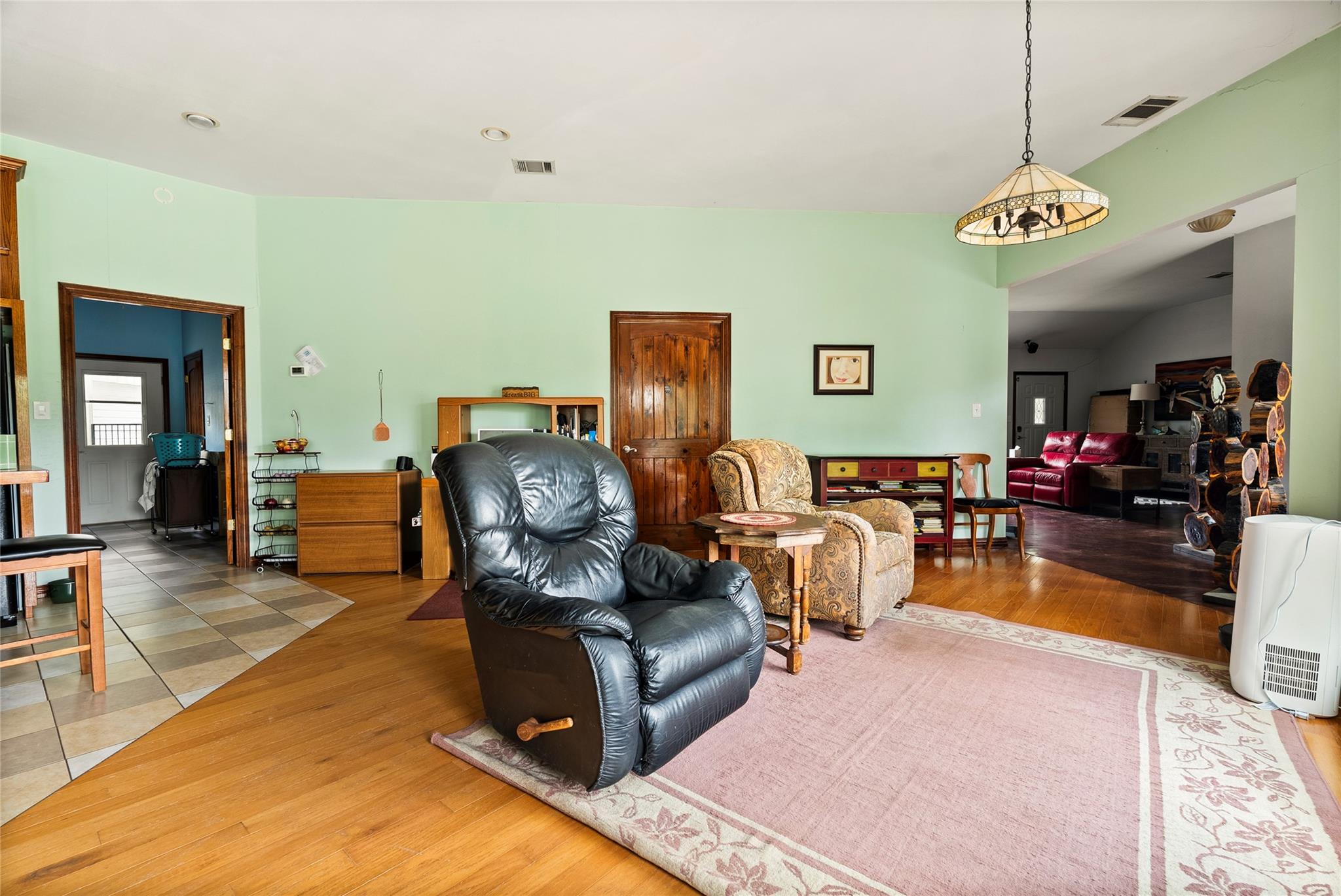 1389 Highway 290 E Elgin TX 78621