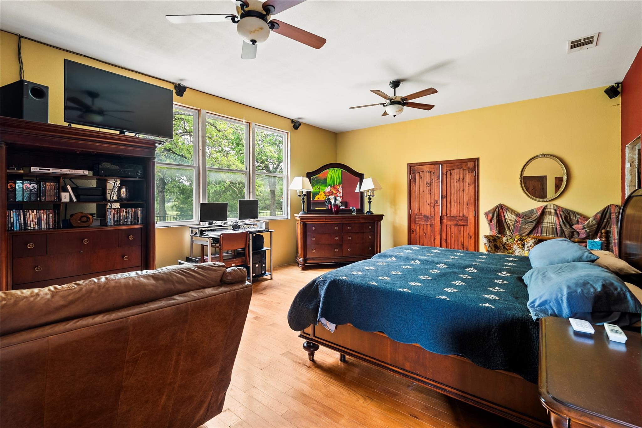 1389 Highway 290 E Elgin TX 78621