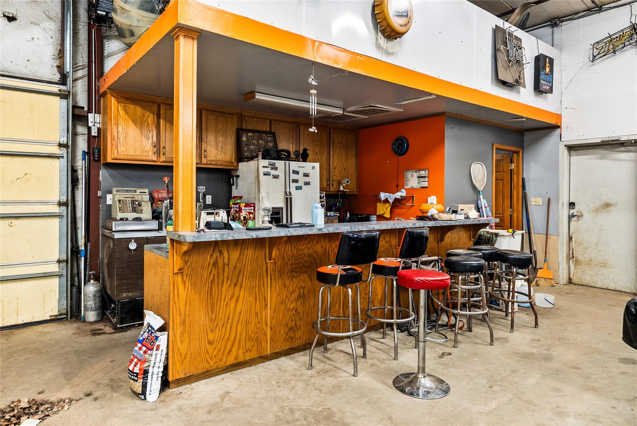 1389 Highway 290 E Elgin TX 78621